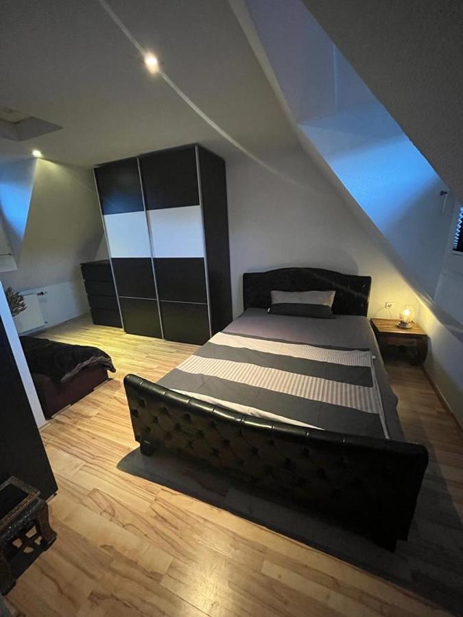 Casa Arturo Duesseldorf Apartment Bagian luar foto